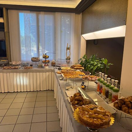 Park Hotel Castrocaro Terme Exterior photo