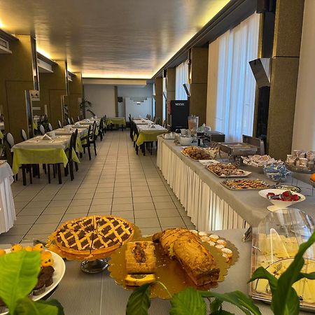 Park Hotel Castrocaro Terme Exterior photo