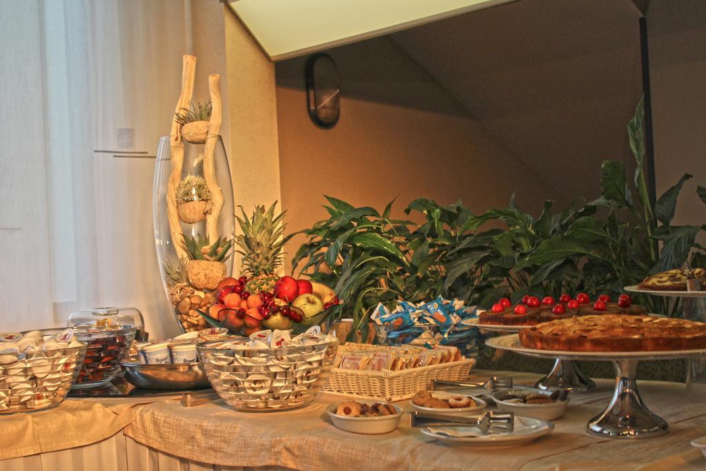 Park Hotel Castrocaro Terme Exterior photo