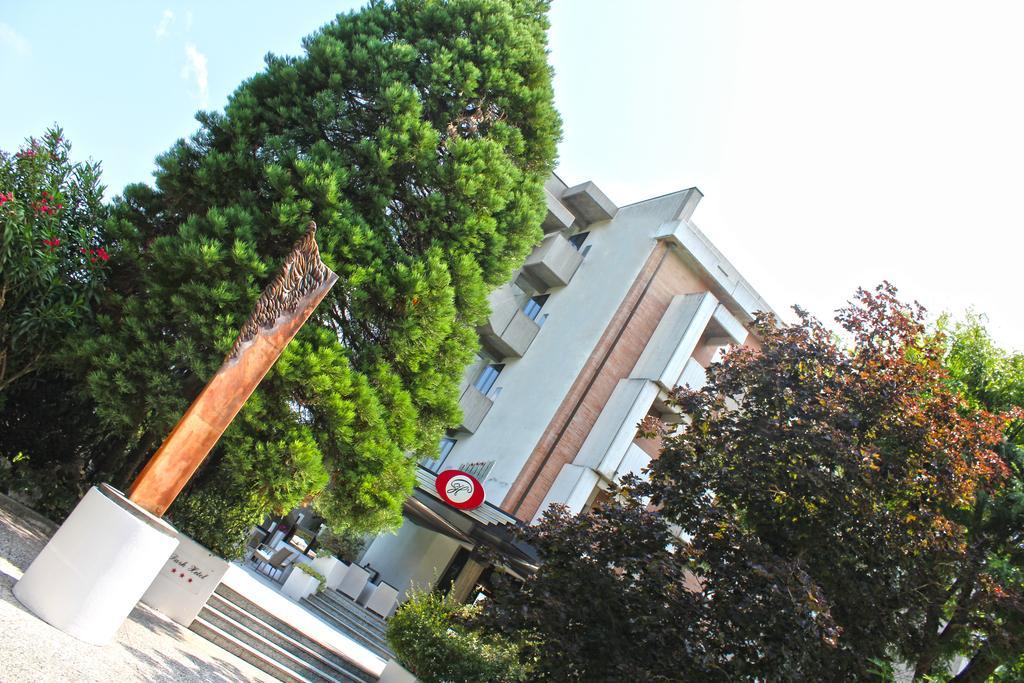 Park Hotel Castrocaro Terme Exterior photo