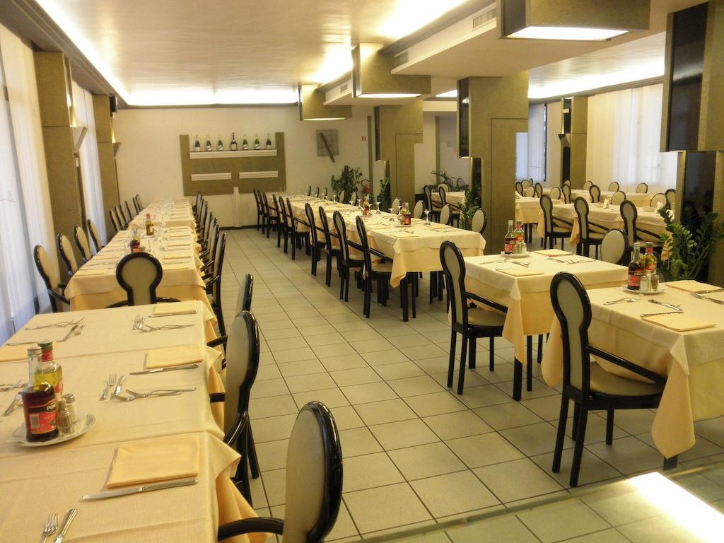 Park Hotel Castrocaro Terme Exterior photo
